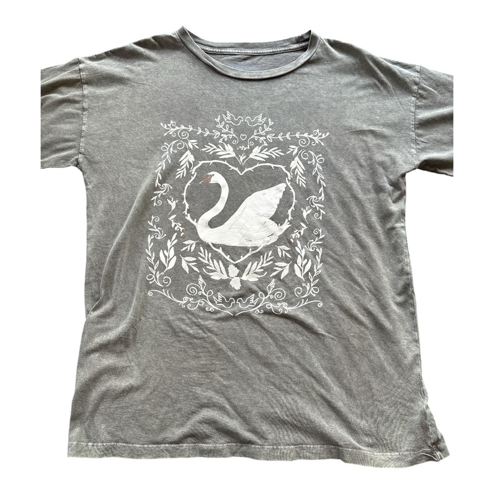 Artistic Gray Short Sleeve Tee with White Design vintage canvas. New.